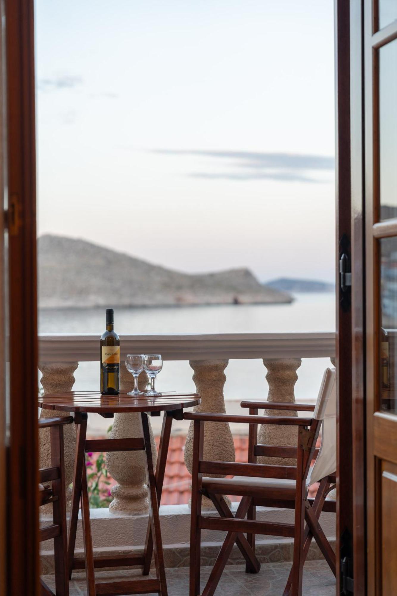 Villa Antonis Chalki Town Exterior photo