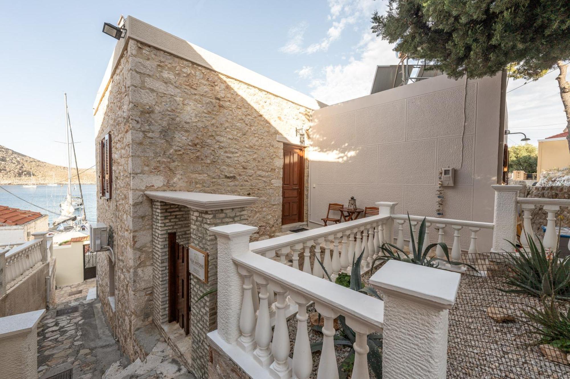 Villa Antonis Chalki Town Exterior photo